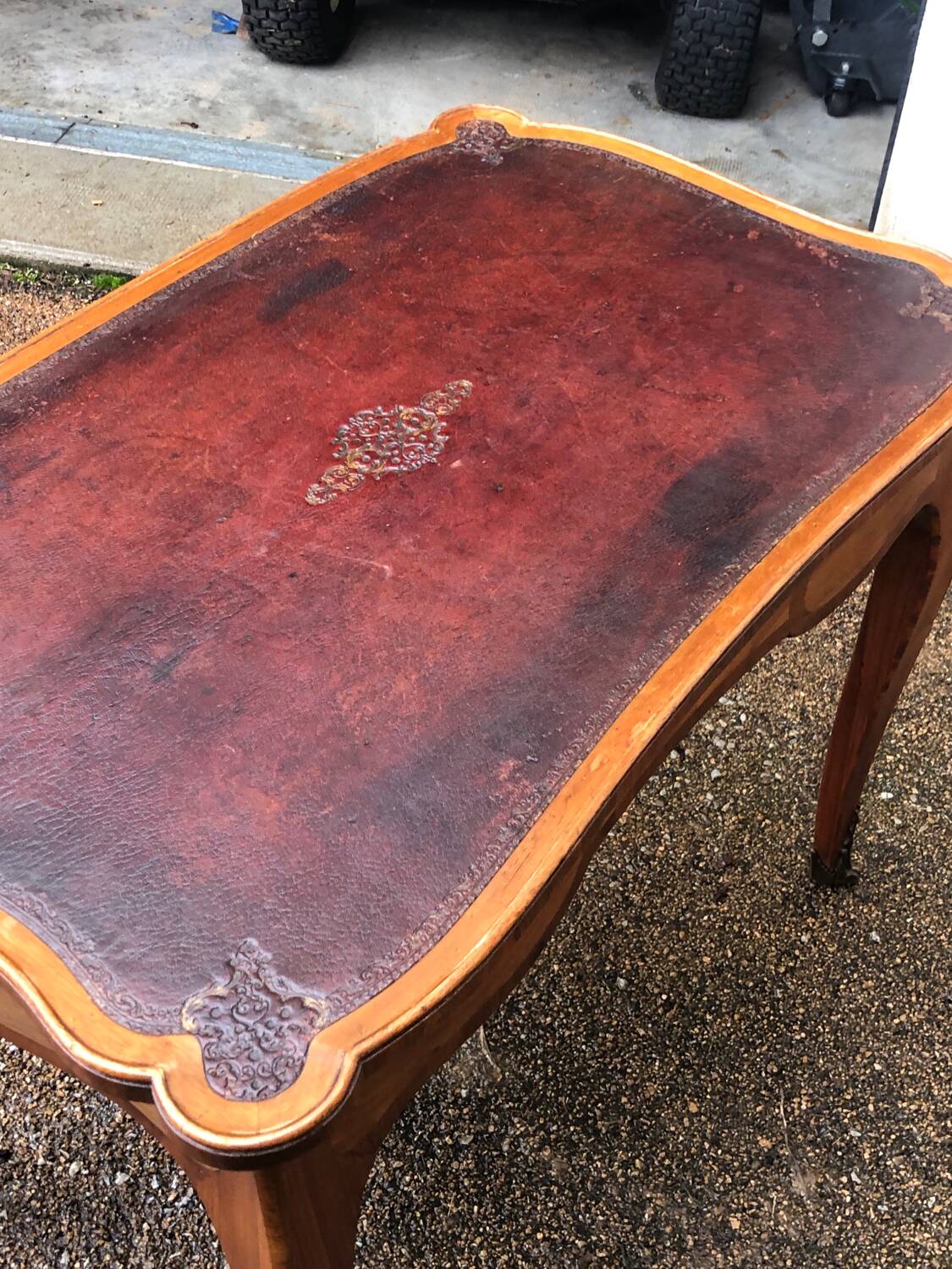 Desk, writing table with old glazed leather top