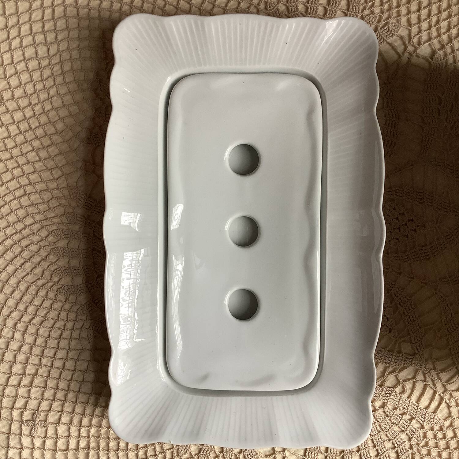 Porcelain and slip asparagus dish – antique double drainer