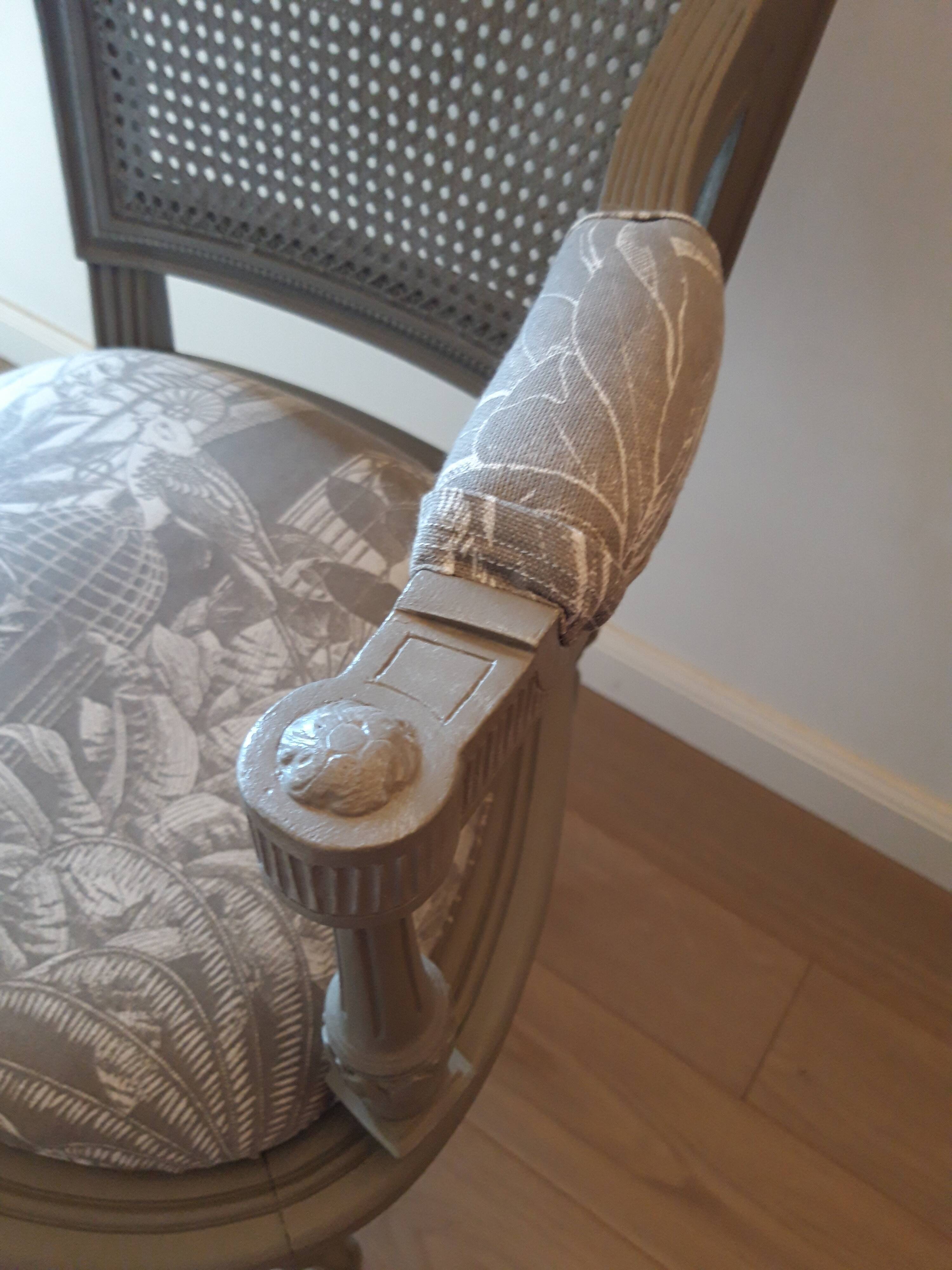 Louis XI convertible armchair