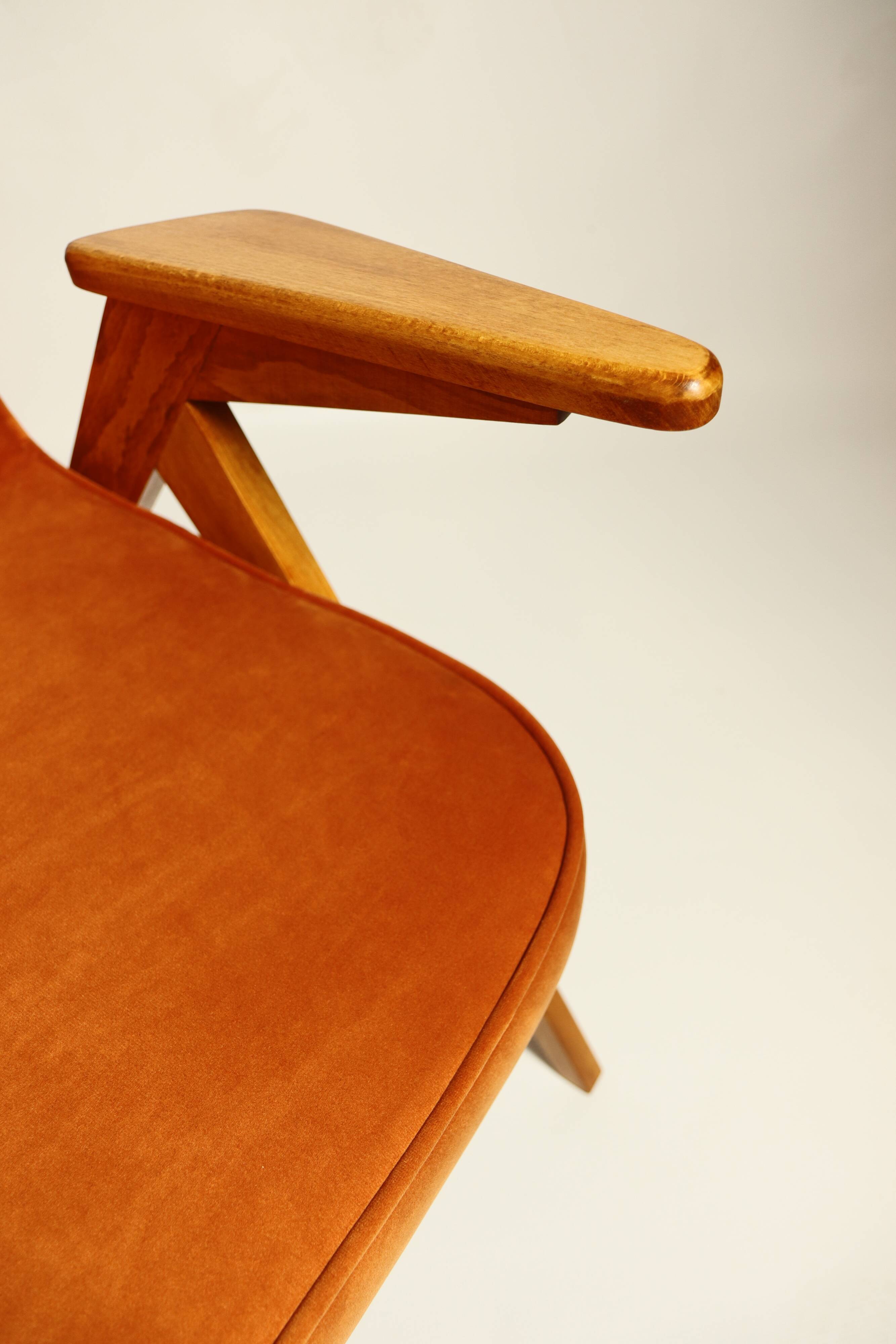 Fauteuil Lounge Vintage Burt Orange par J. Chierowski, 1960, Design Scandinave