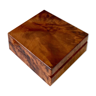 Magnifying glass wooden box