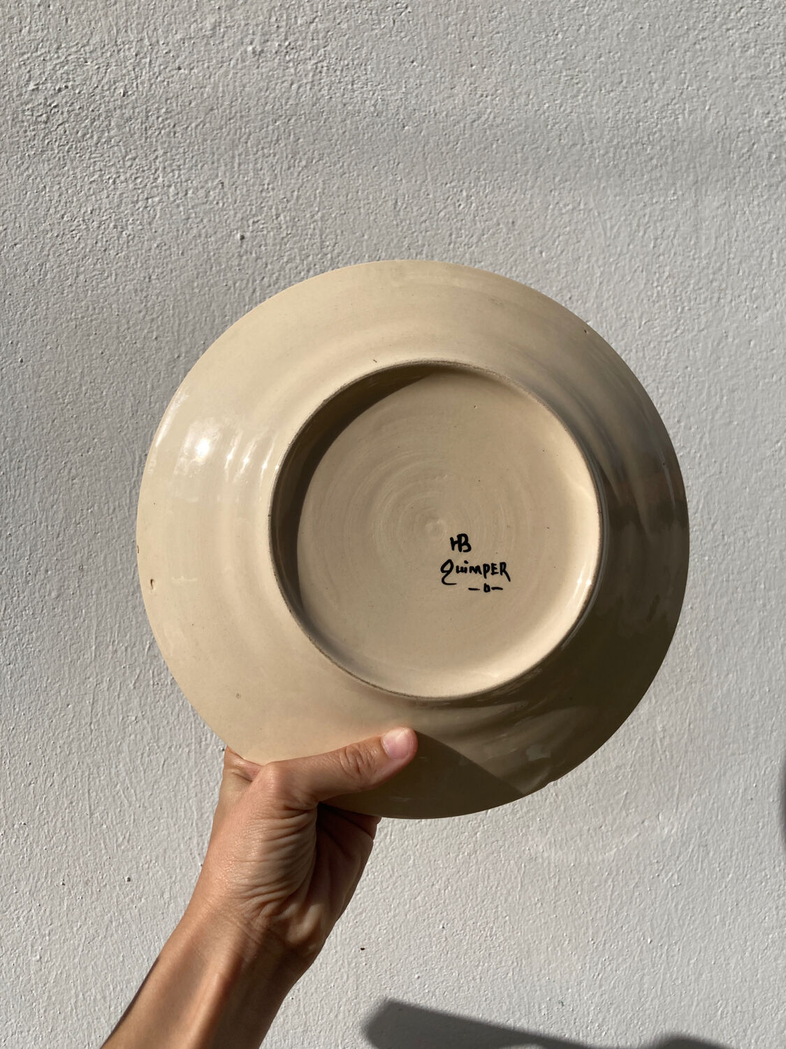 6 Quimper plates with old ceramic characters