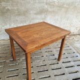 Dining table extendable