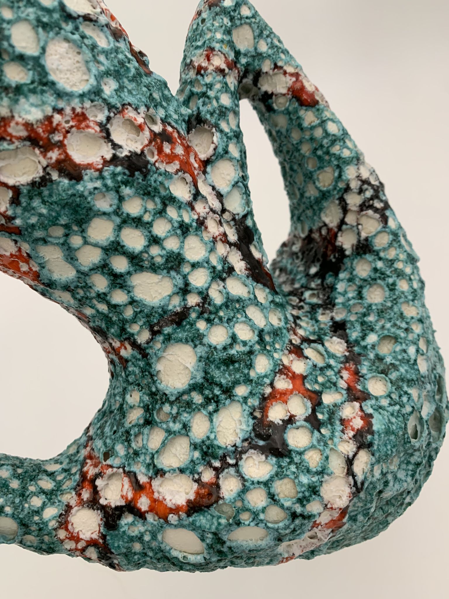 Vase vintage en céramique de vallauris, émail « fat lava » années 1960