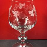 Large wine glass in frosted engraved glass or crystal Pampre & vine leaf