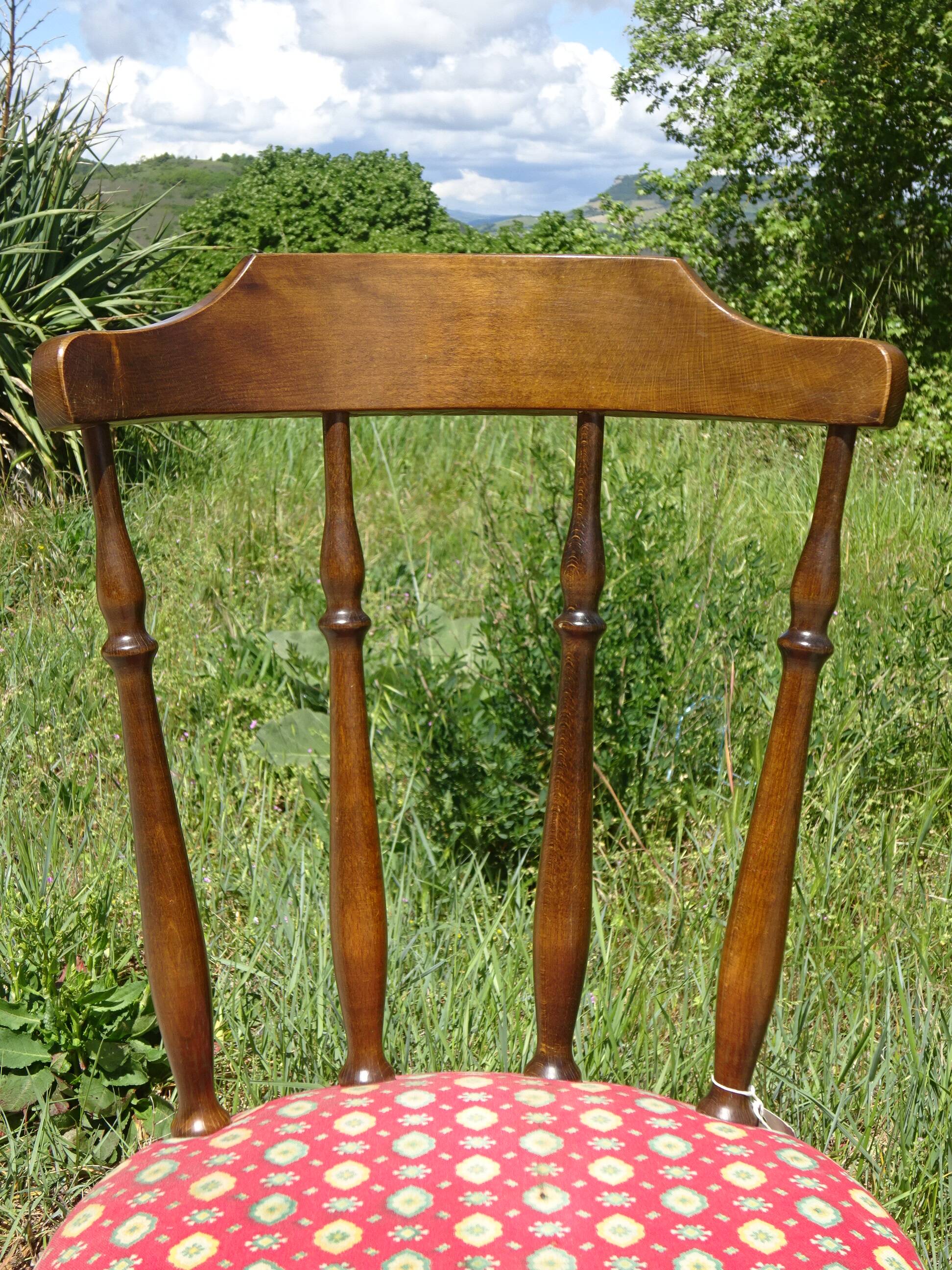 Chairs with splayed legs, vintage models