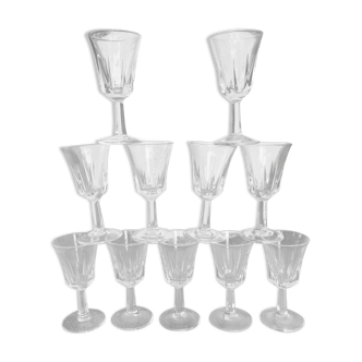 Lot of 11 liquor glasses