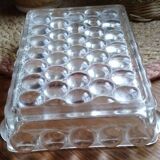 Glass pocket emptier