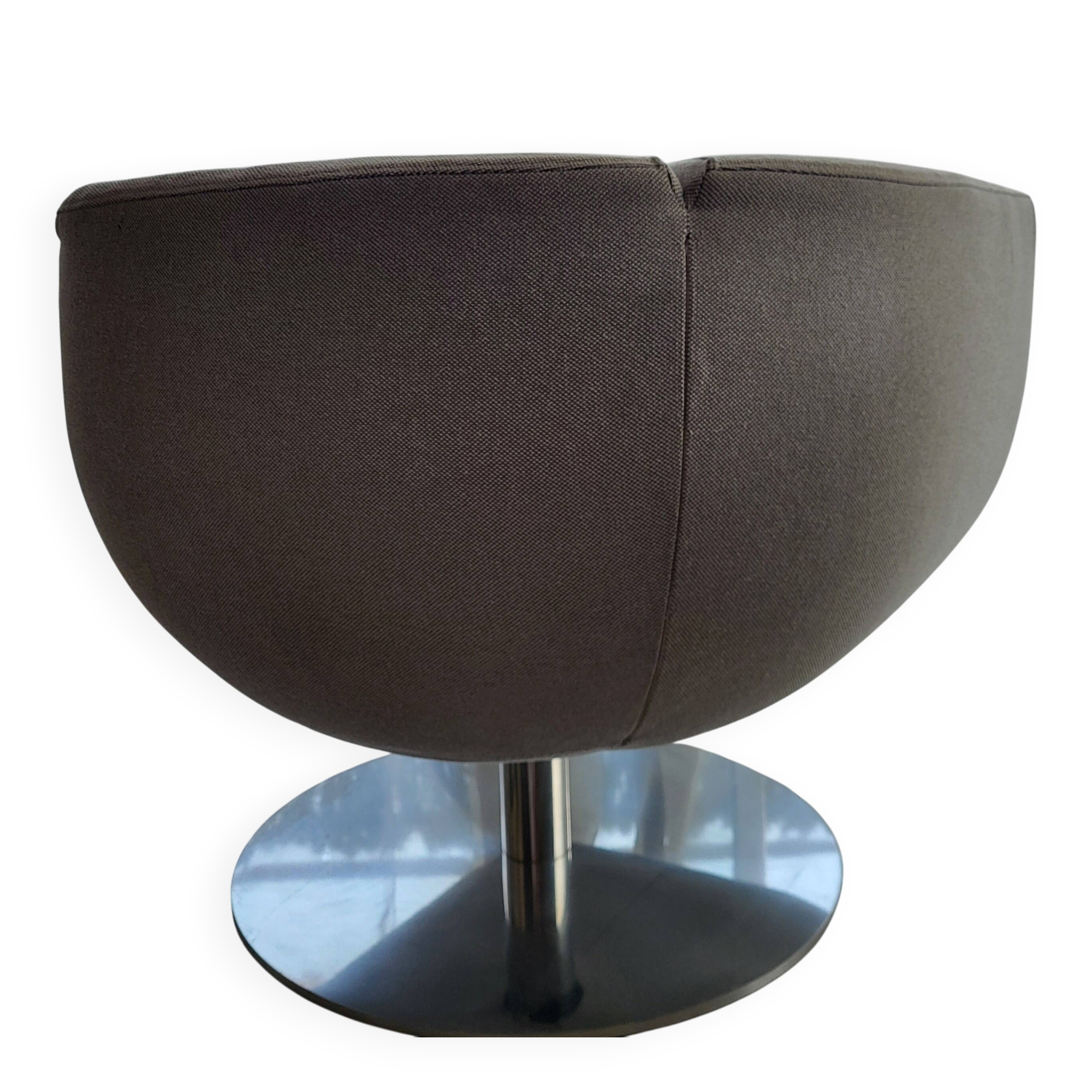 B&B Italia Tulip Armchair