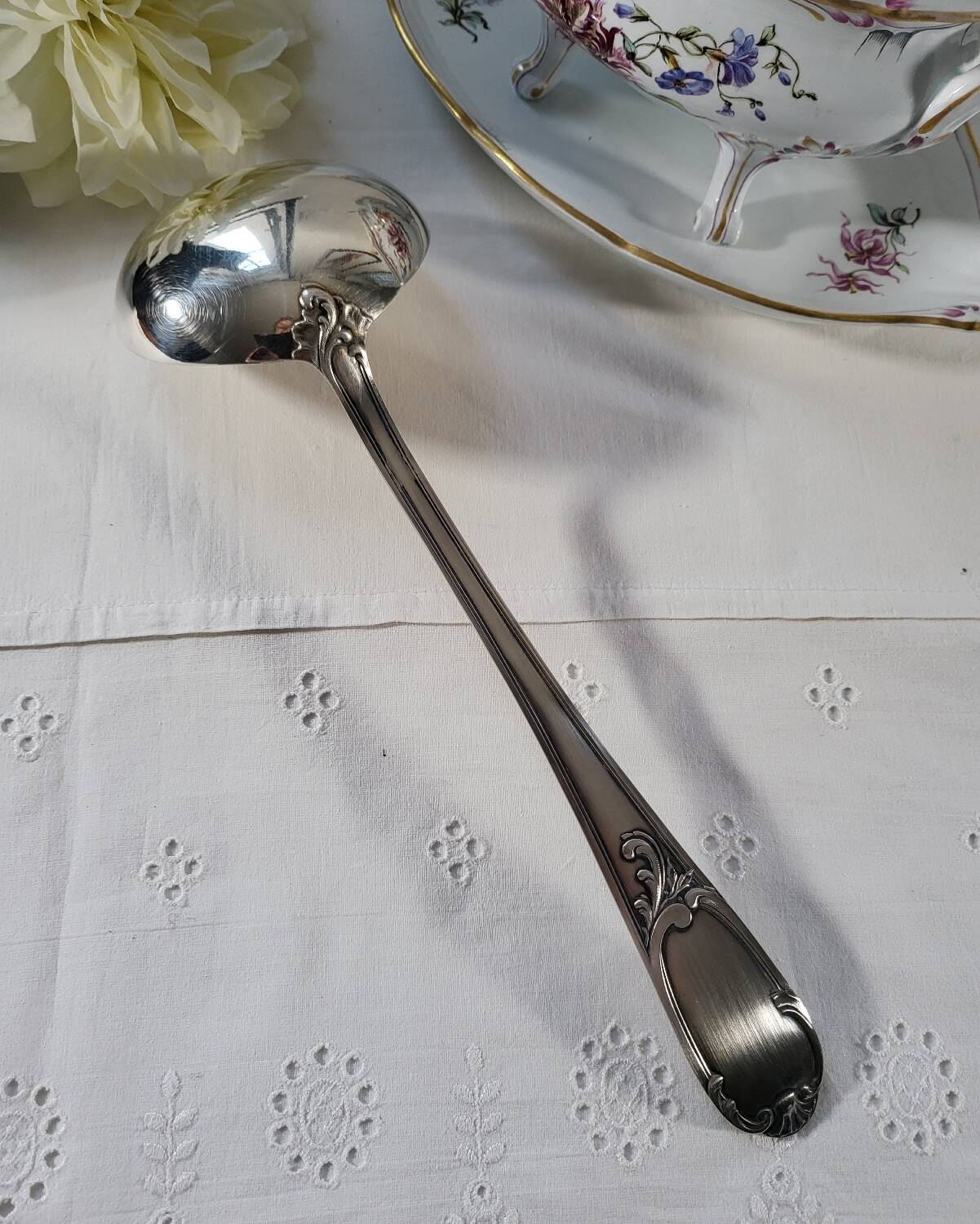 SOH silver metal ladle with shell/foliage decor