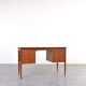 Bureau en teck danois des années 1960.