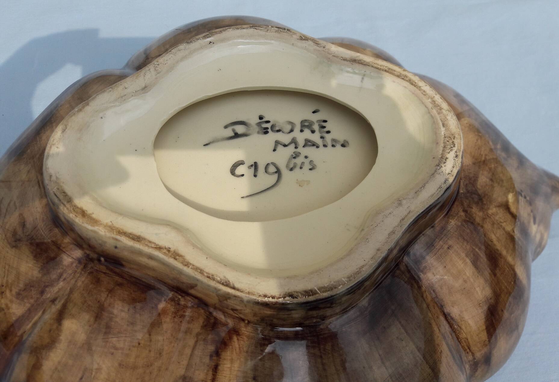 Ceramic fruit dish or bowl