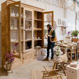 Vintage wooden workshop display case “Catherine”
