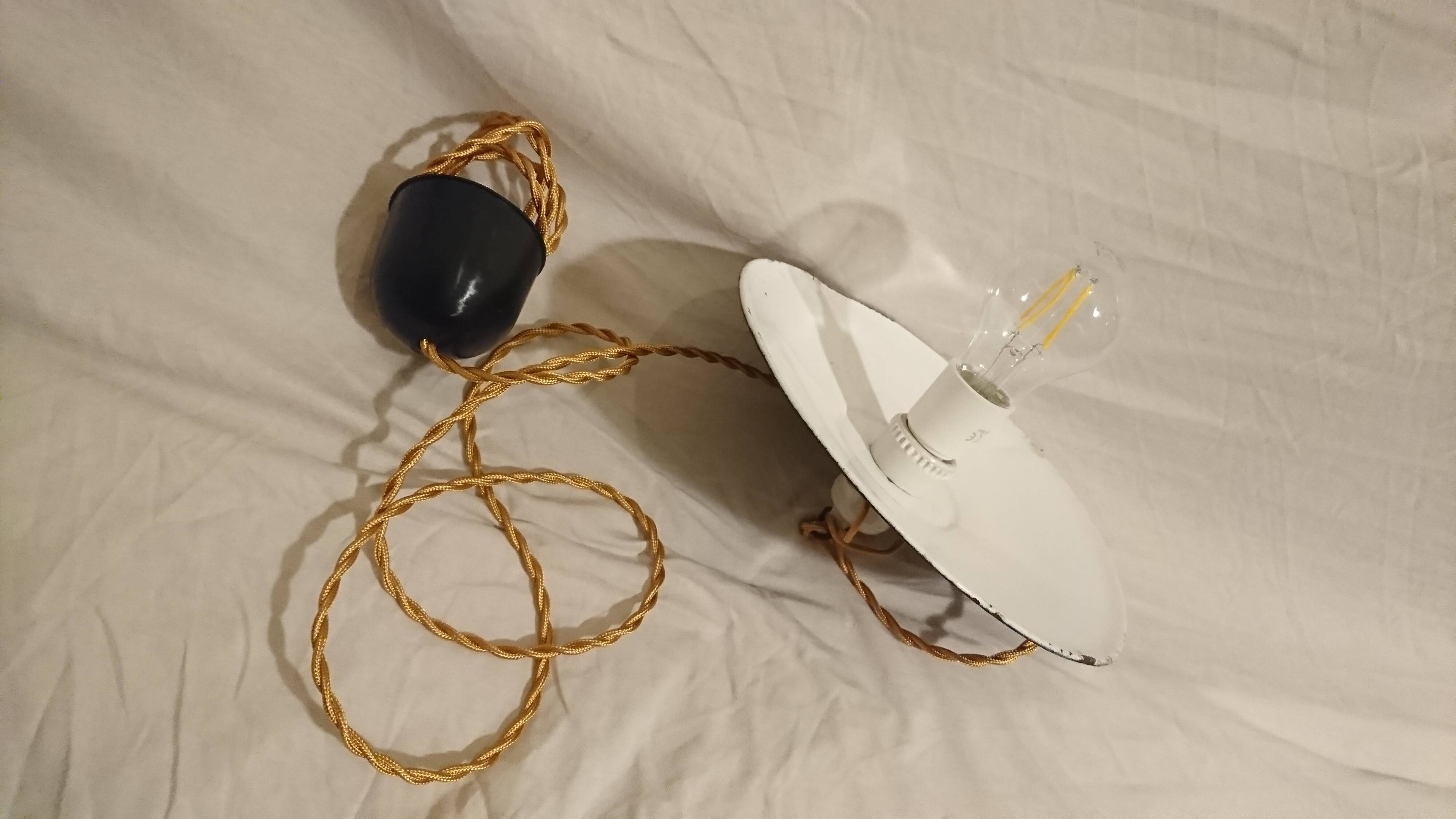 Chandelier workshop metal enamelled porcelain base