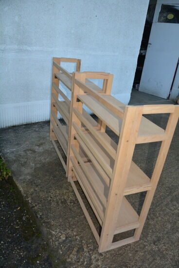 Shelves, folding libraries