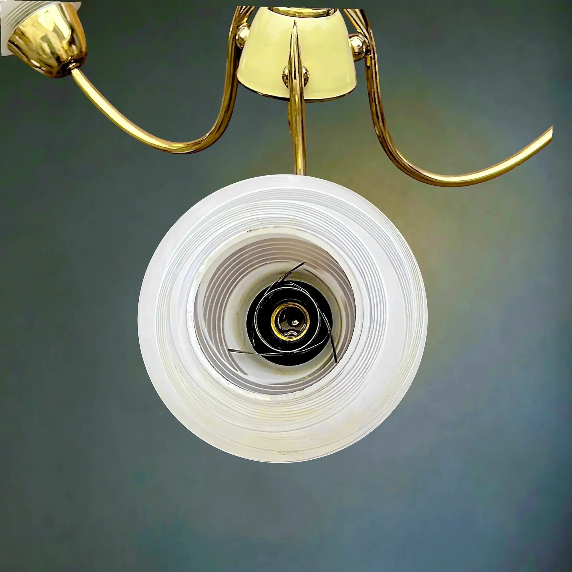 Three-light chandelier in brass and striated opaline glass – 1950s-60s