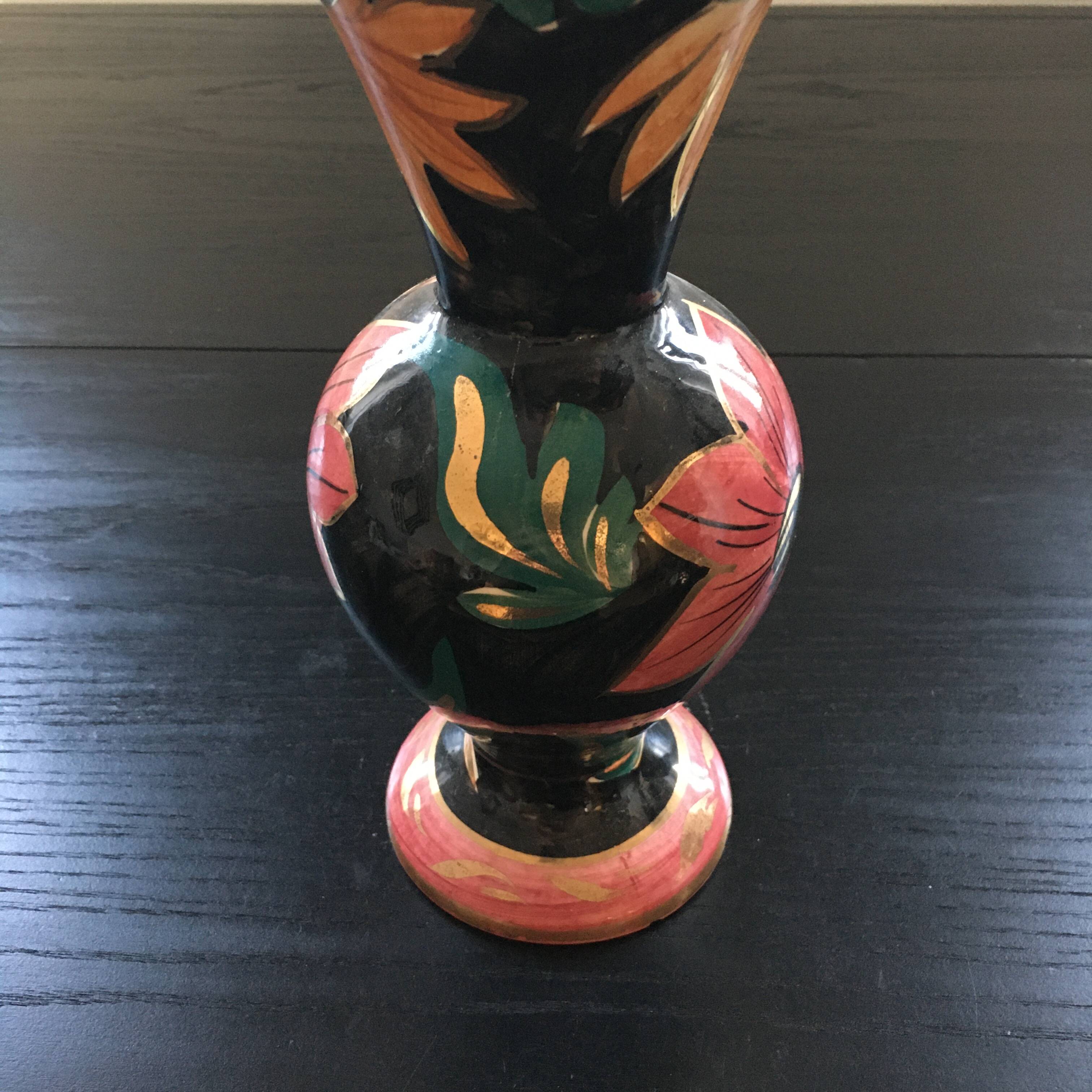 Monaco style floral decoration vase