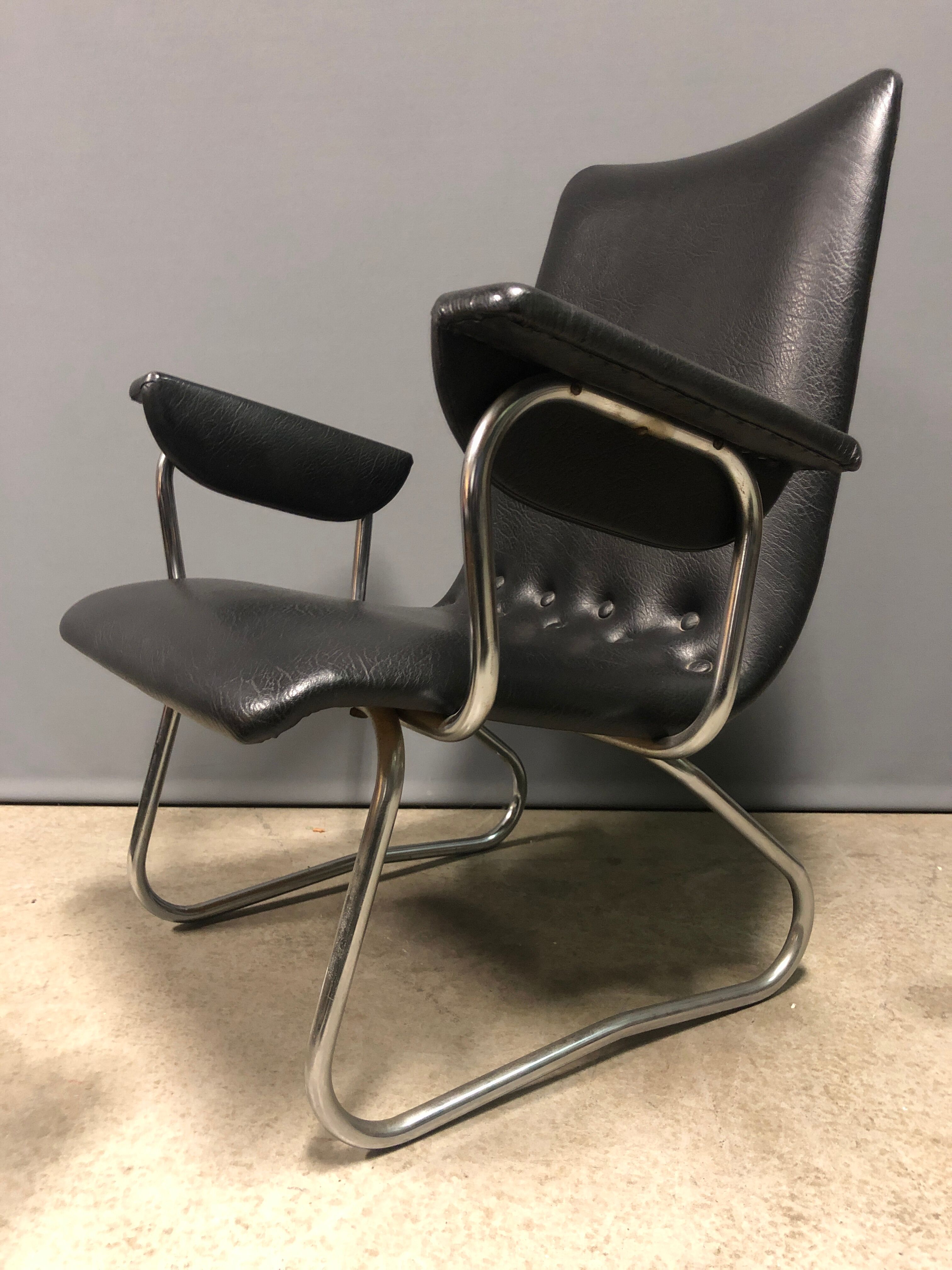 Pair of dutch lounge chairs 1960