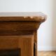 Traditional display cabinet in oak veneer.