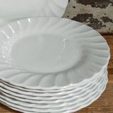 Neuf assiettes à mignardises en porcelaine fine Anglaises