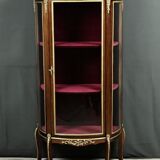 Small mahogany display cabinet, Louis XV to Louis XVI transition style – early 20th century.