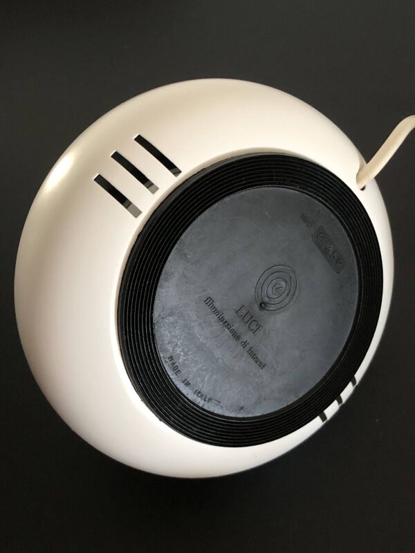 Lampe UFO blanche modèle c359 par LUCI, Italie années 70