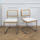 Chaise B32 en tissu rénové