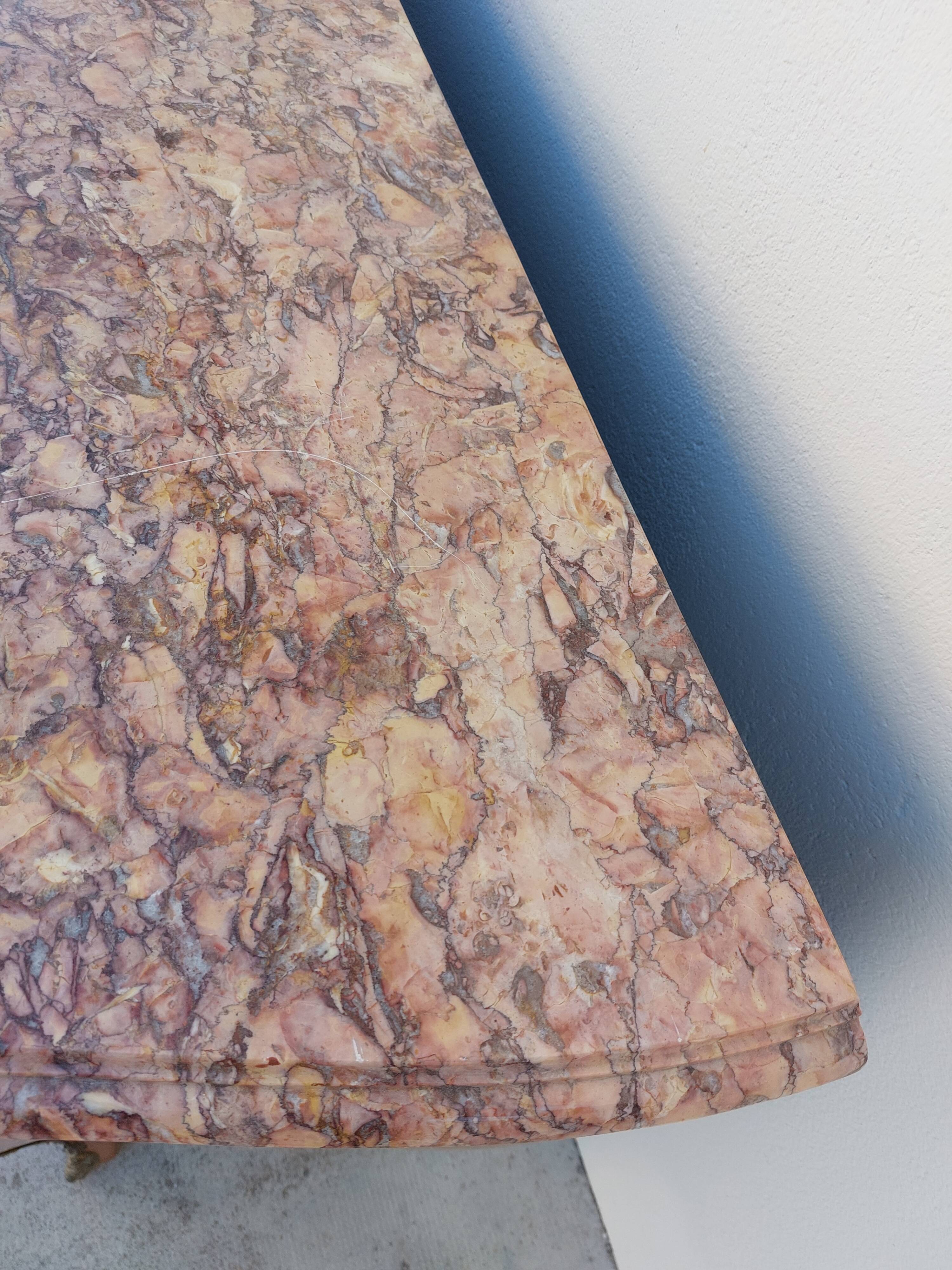 Louis XV chest of drawers in rosewood marquetry