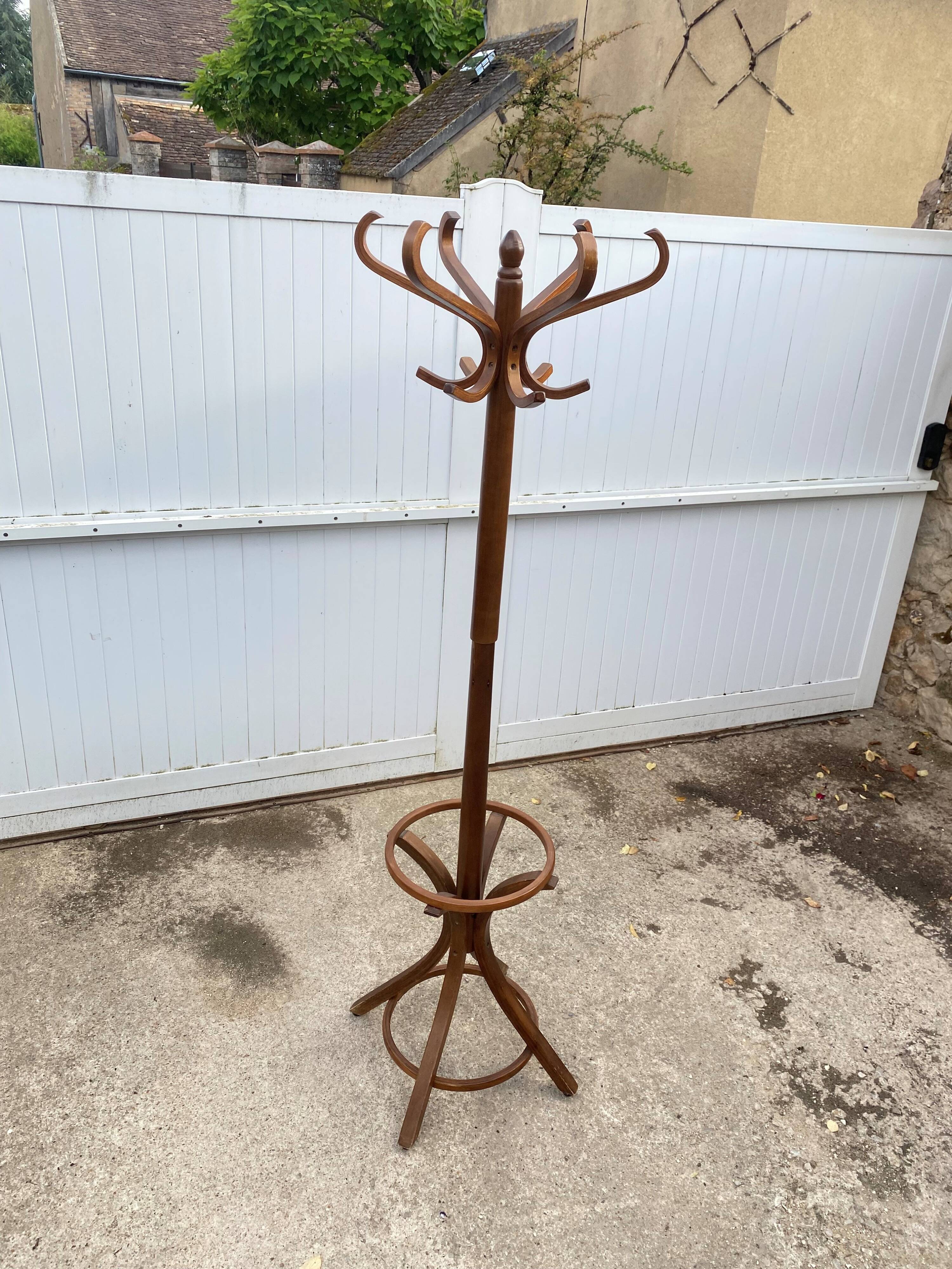 Baumann bistro style 1960s curved wood swivel parrot coat rack