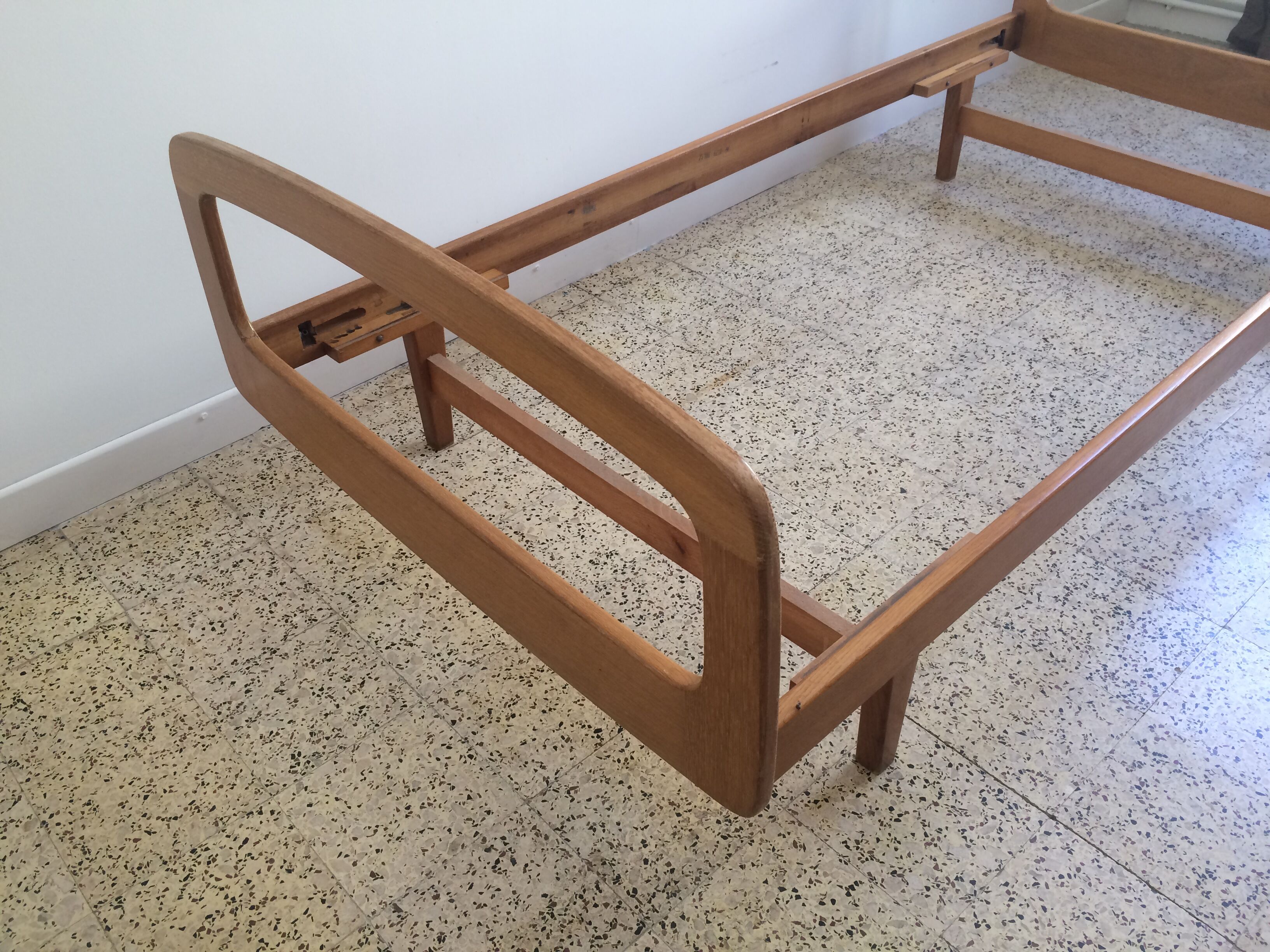 Bed daybed in oak clear of J. Hauville edition bema