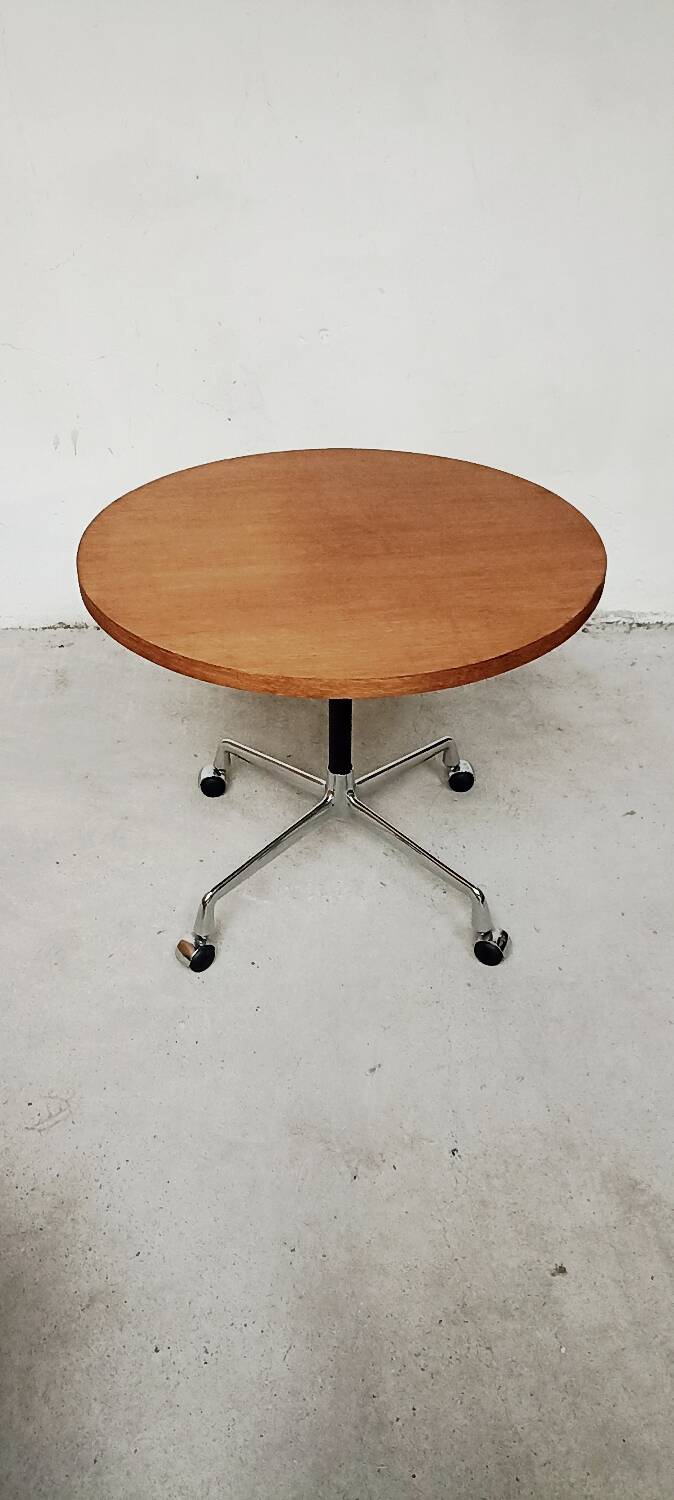 Hermann Miller table