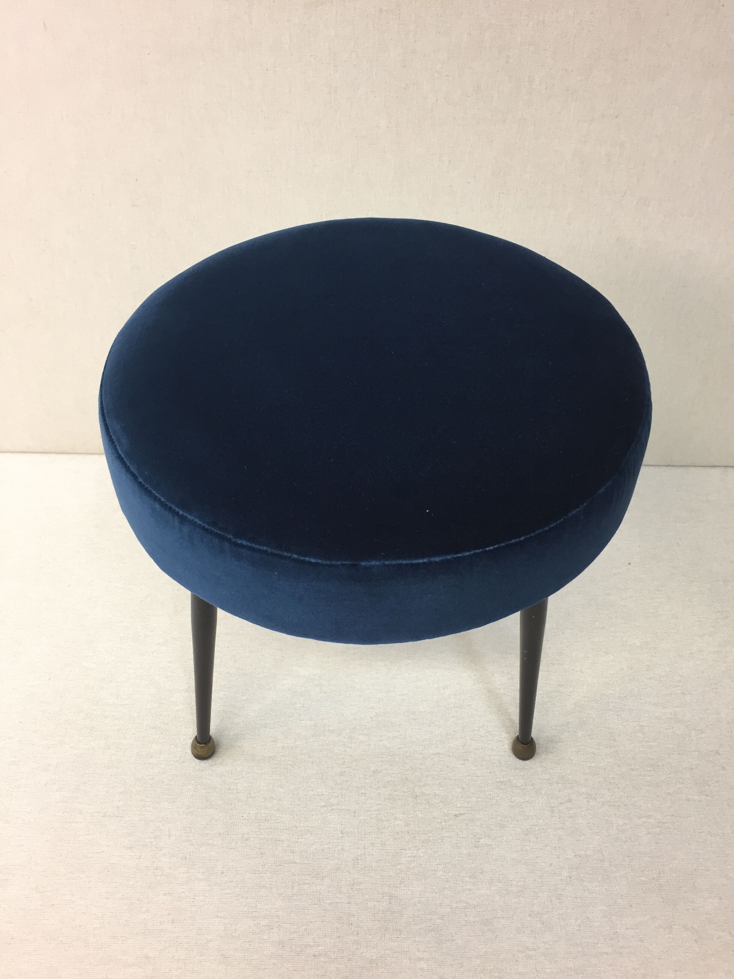 1950 tripod stool