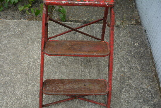 Stepladder, three steps, walking foot