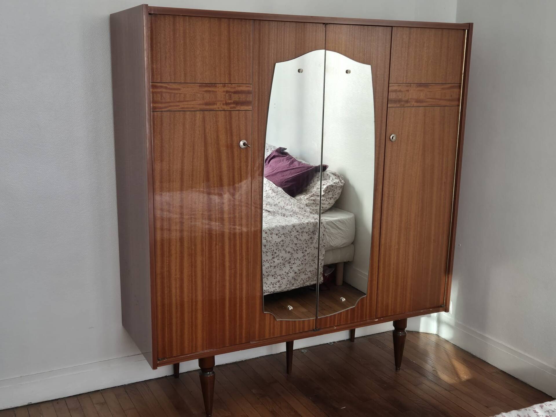Armoire
