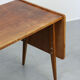 Bureau en bois du milieu du siècle