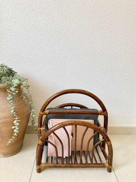 Rattan magazine door