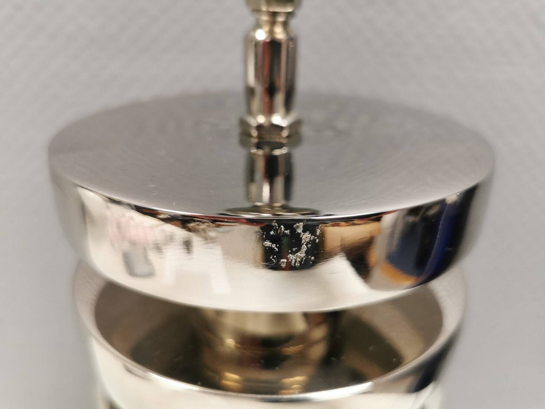 Design lamp in chrome, from Dutch Reviera Maison.