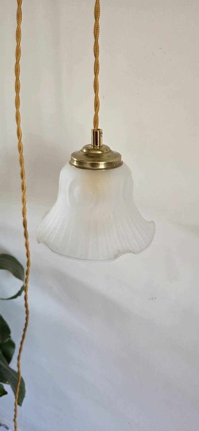 Art Nouveau Tulip Portable Lamp