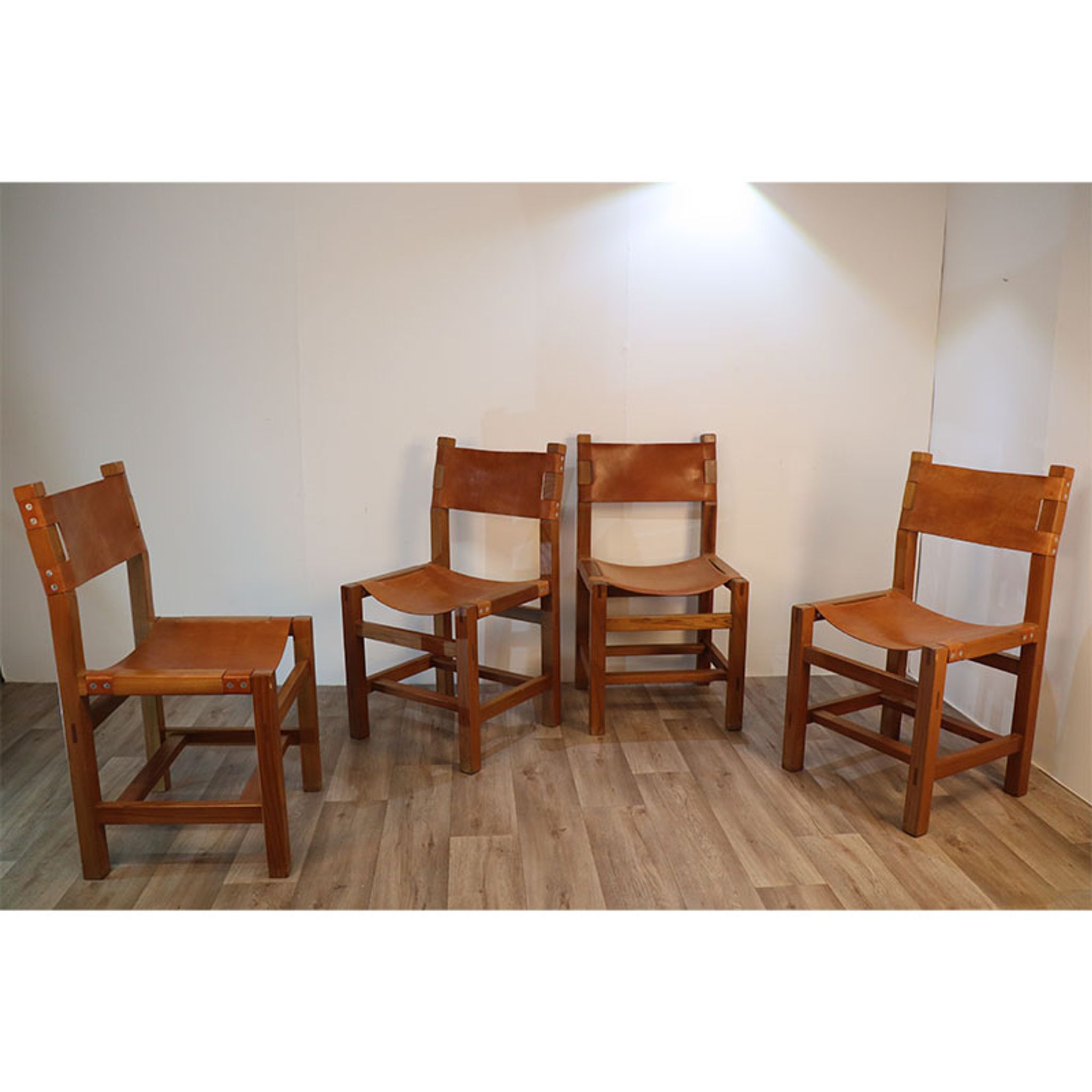 Series of 4 vintage Maison Regain chairs in elm and leather 1970