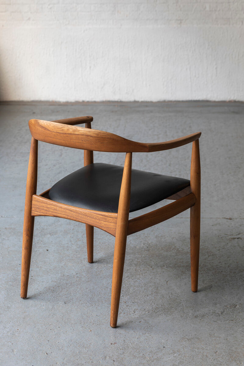 Chaise de bureau par Arne Wahl Iversen en bois d’orme, Danemark, années 1970