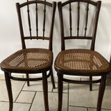 Paire de chaises Thonet cannées
