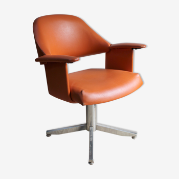 Fauteuil de barbier en skaï orange années 1970