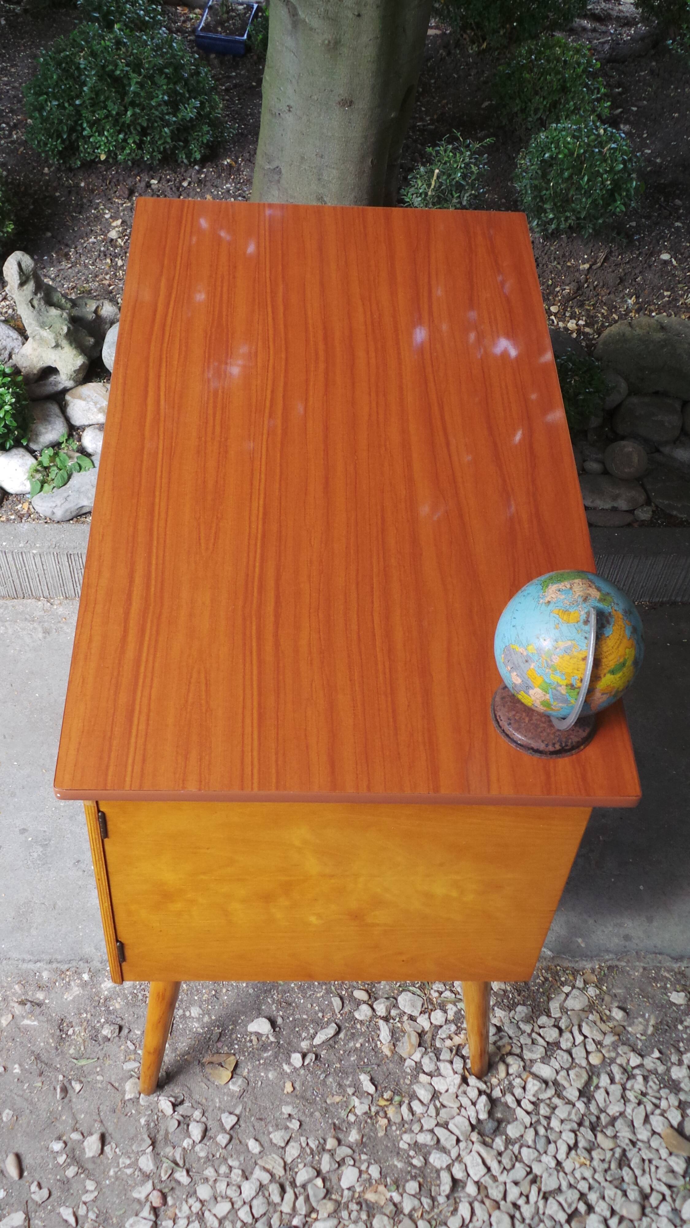 Desk feet compass baumann