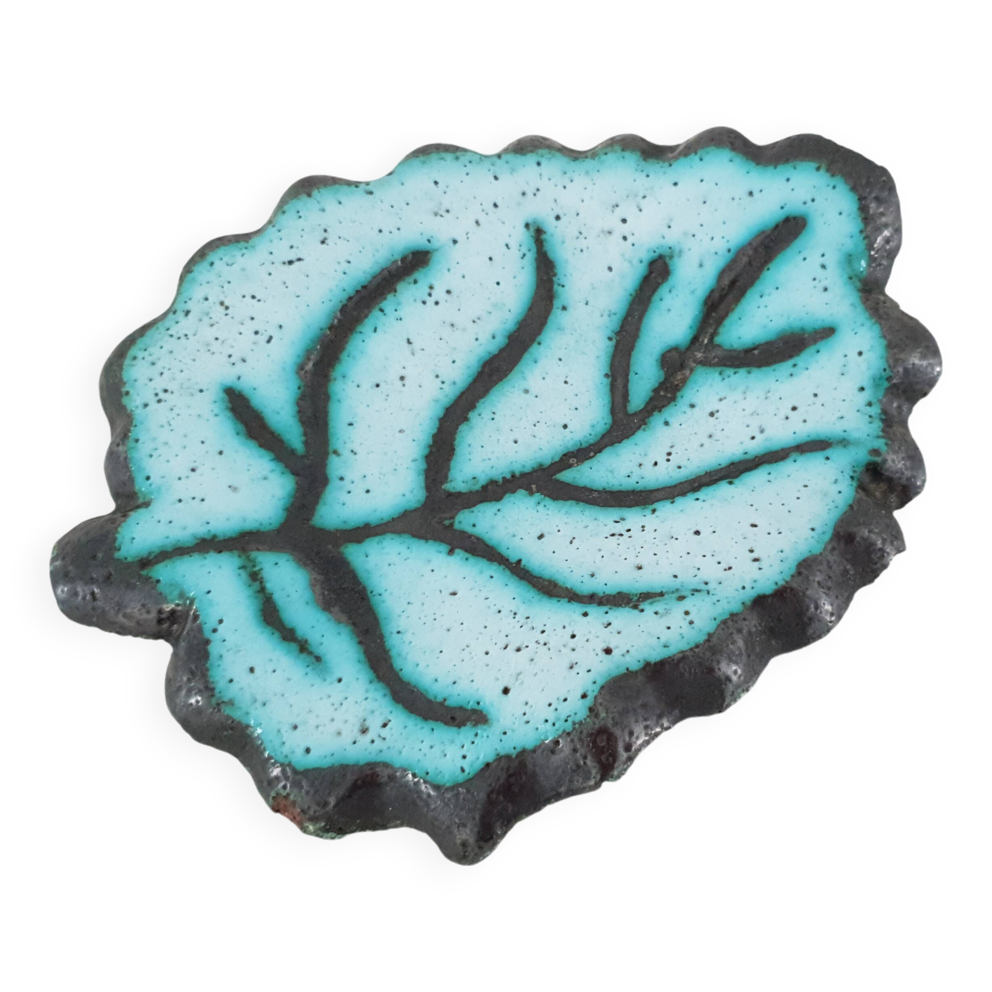 Enamelled ceramic leaf-shaped pocket emptier Signed ACCOLAY