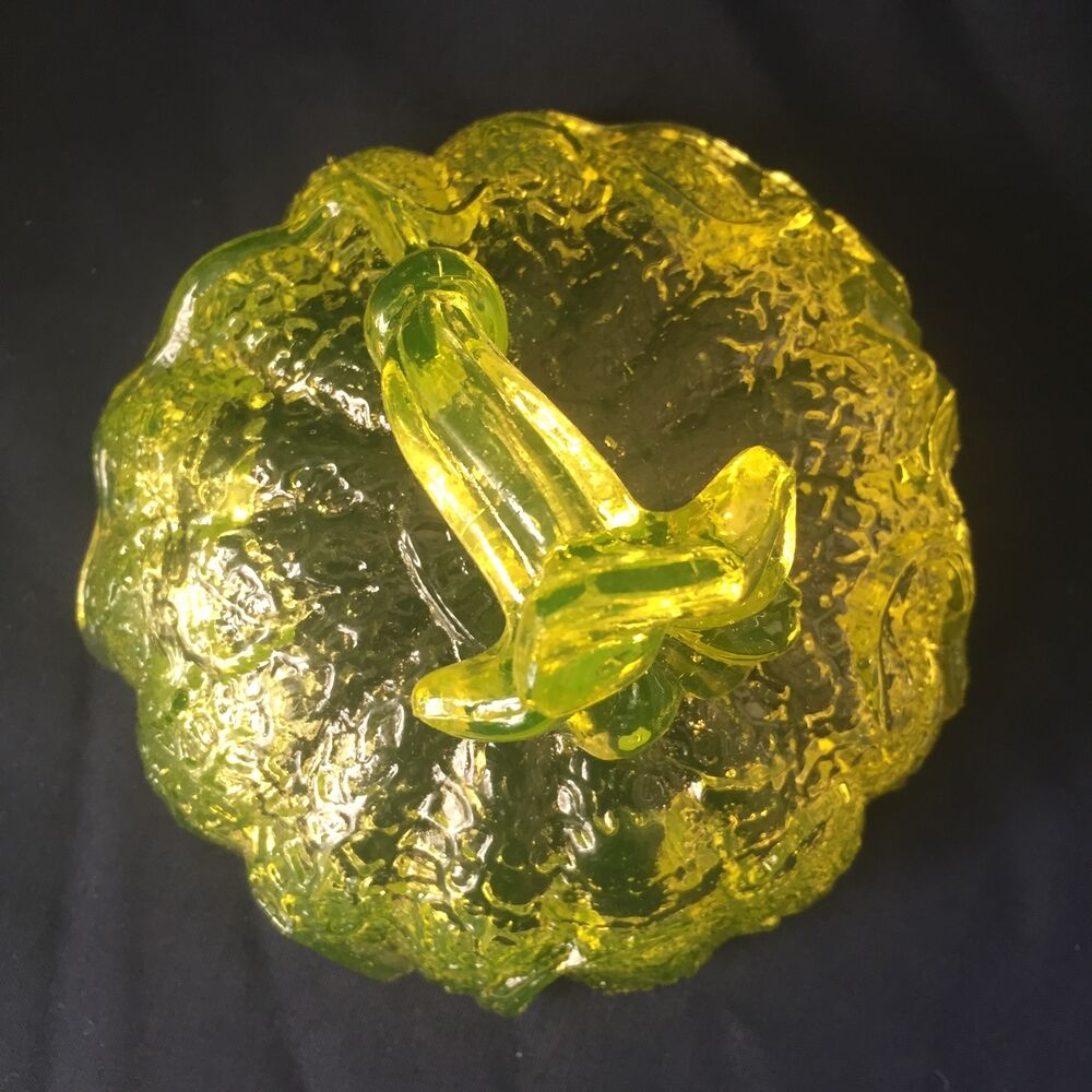 Cucurbitacee-shaped uralin candy