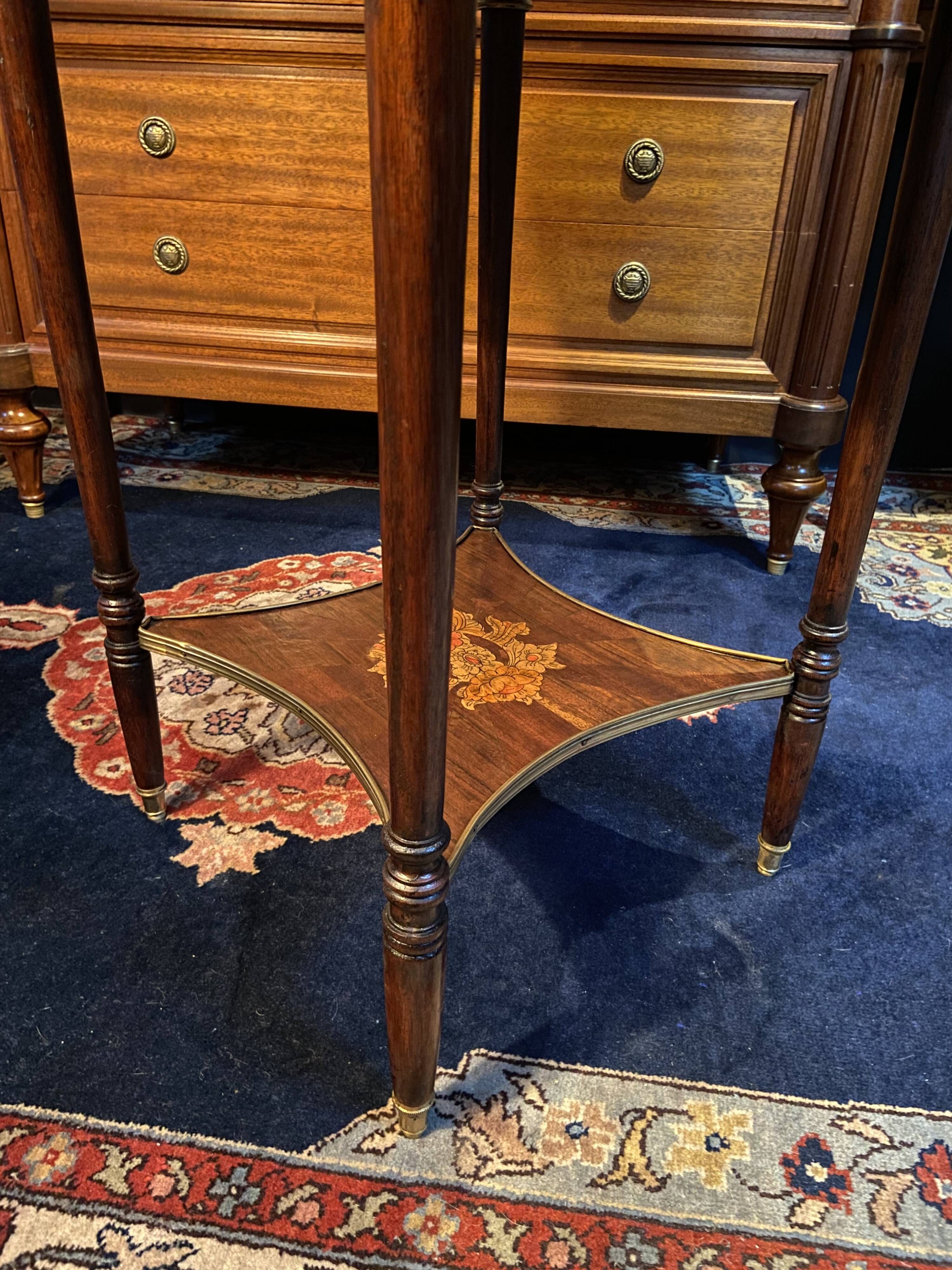 Bouillotte table pedestal table with marquetry decoration and bronze ornaments in the Louis style