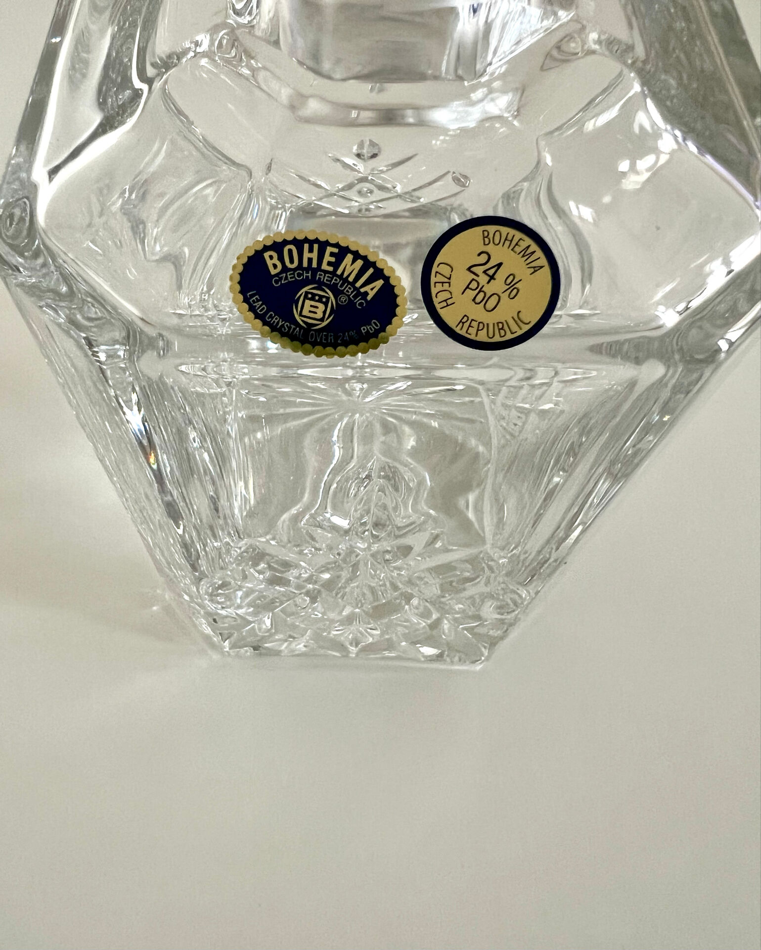 24% PbO crystal whisky carafe – Czech Republic - N