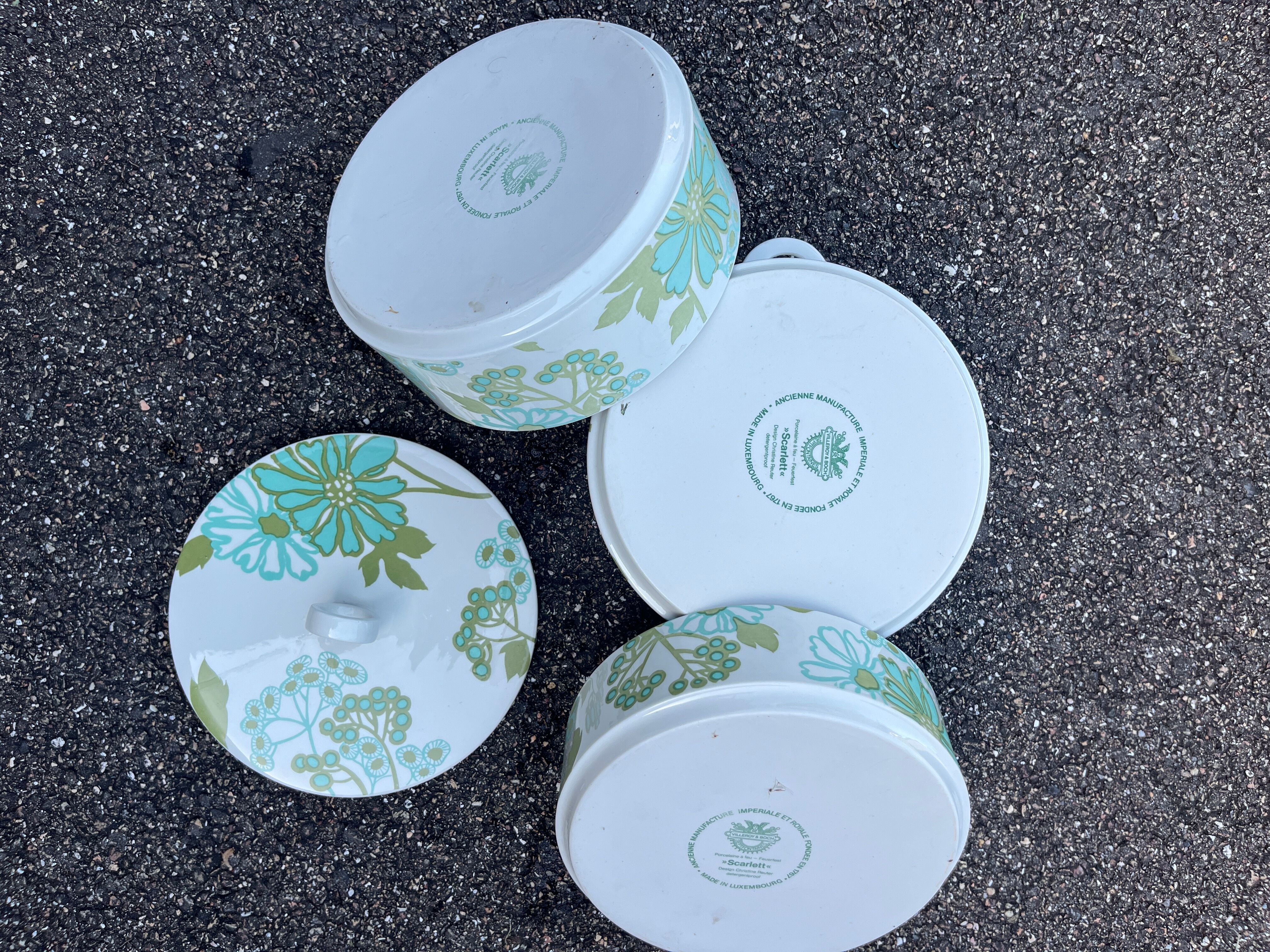 Set of stackable dishes Villeroy and Boch model Scarlett vintage.