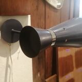 Double cone wall light