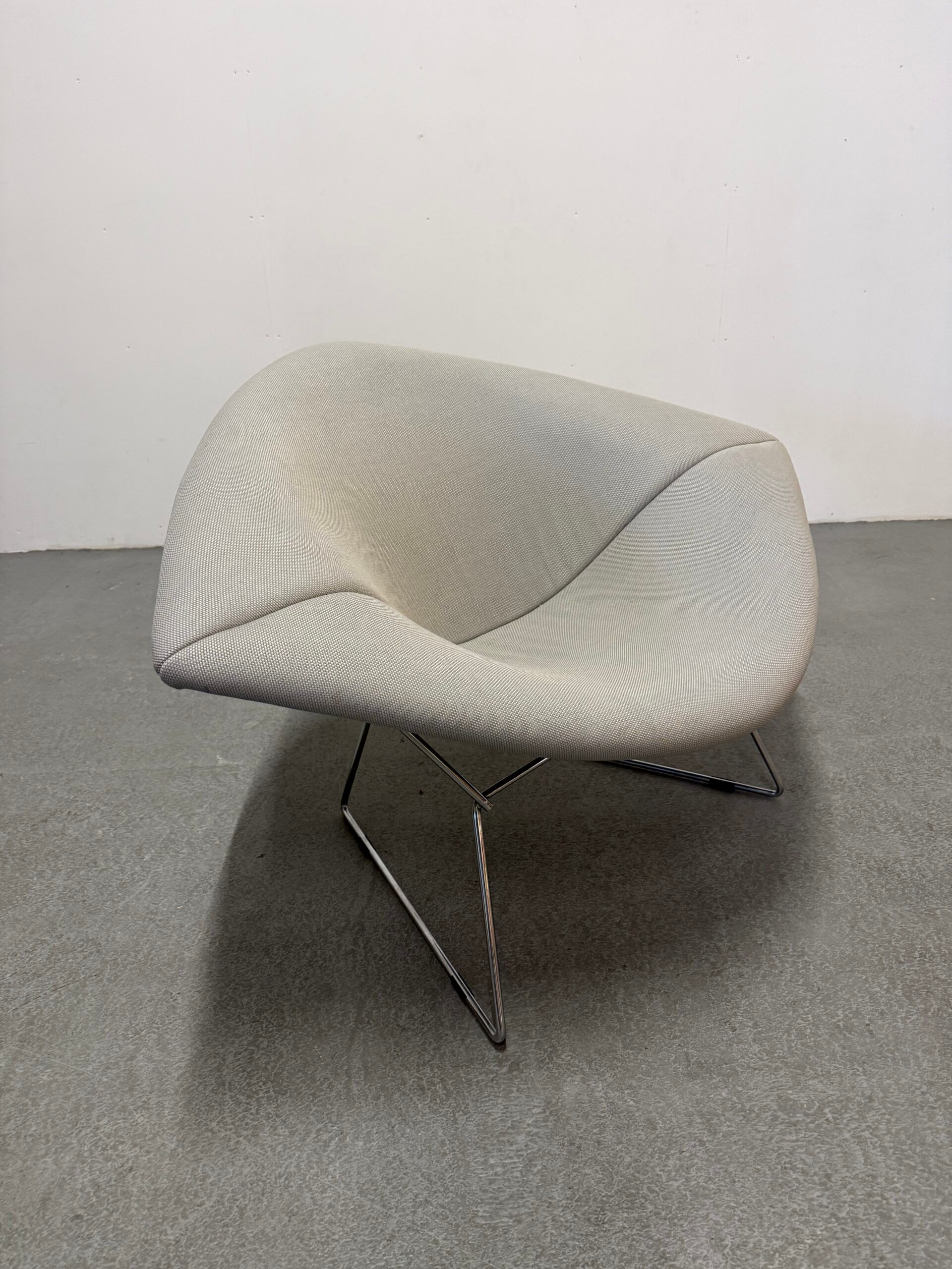 Harry Bertoia large Diamond chair